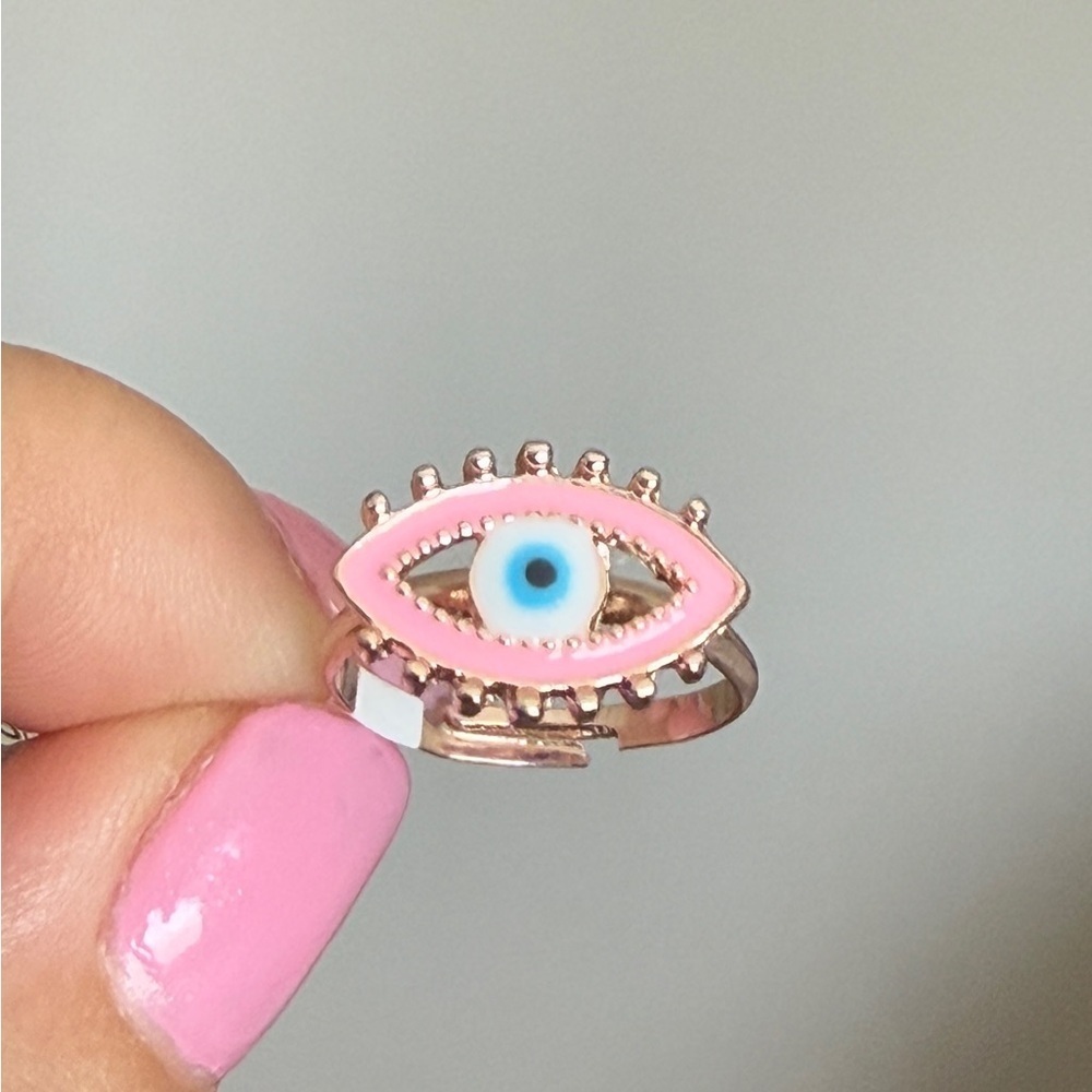 Trendy Pink Eye Ring 💕 - Picture 3 of 3